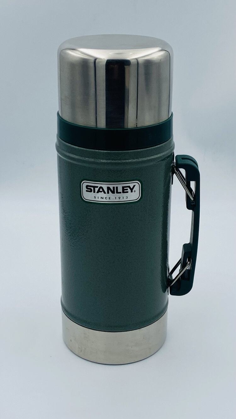 Stanley Classic Retro Green Thermos with Silver Accents Handle Lid 24oz